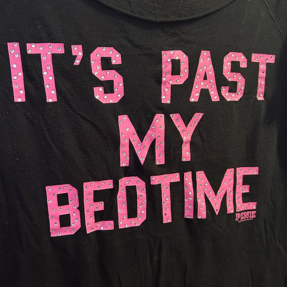 Y2K I only sleep In Pink sleep shirt rhinestones it’s past my bedtime - Picture 4 of 8